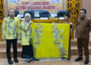 Hadiri Peluncuran Batik Channa Barito, Bupati Barsel Dorong Budaya dan UMKM Lokal
